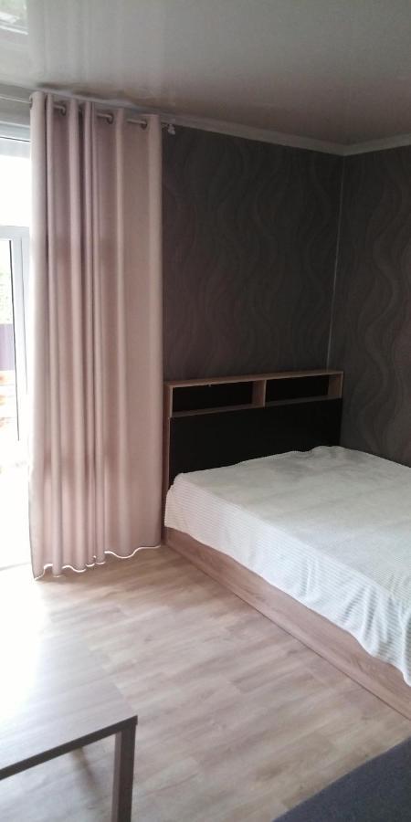 At the seaside Hotel Пицунда Екстериор снимка
