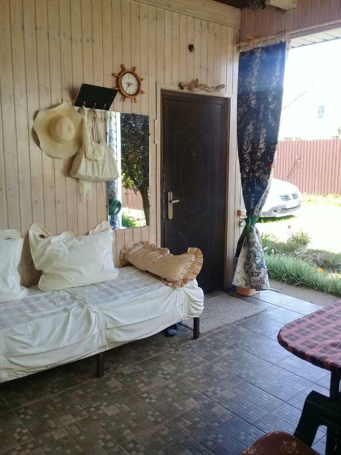 At the seaside Hotel Пицунда Екстериор снимка